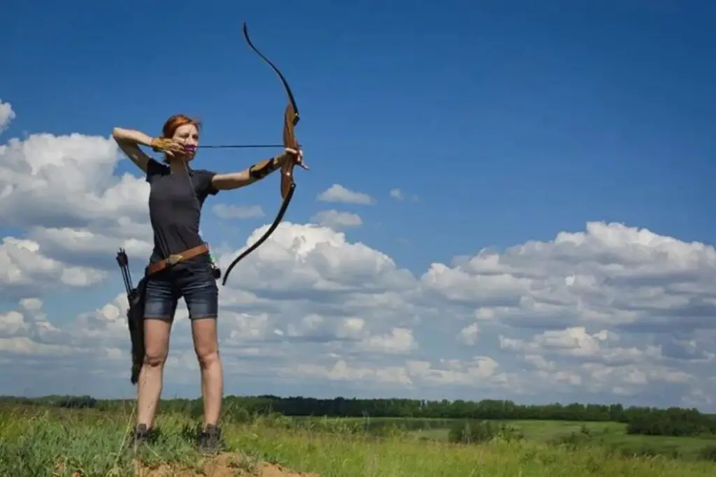A stable and balanced archery stance and body alignment are crucial to accuracy and consistency when shooting a recurve bow.