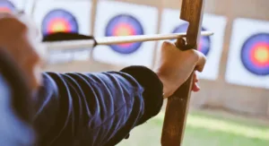 There has been a surge in popularity among archery enthusiasts in recent years for creating backyard archery ranges