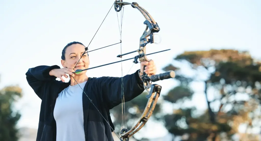 To become a successful archer, novices and seasoned archers must understand the different types of compound bows.