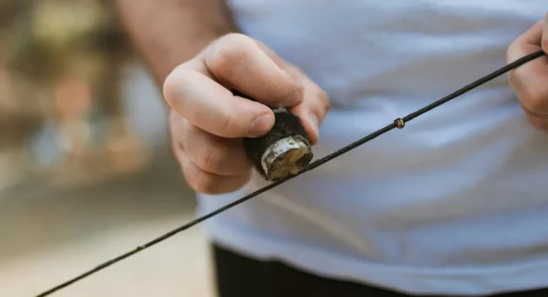 How To Wax Bow String - Regularly Bow string wax extends their lifespan and improves performance.